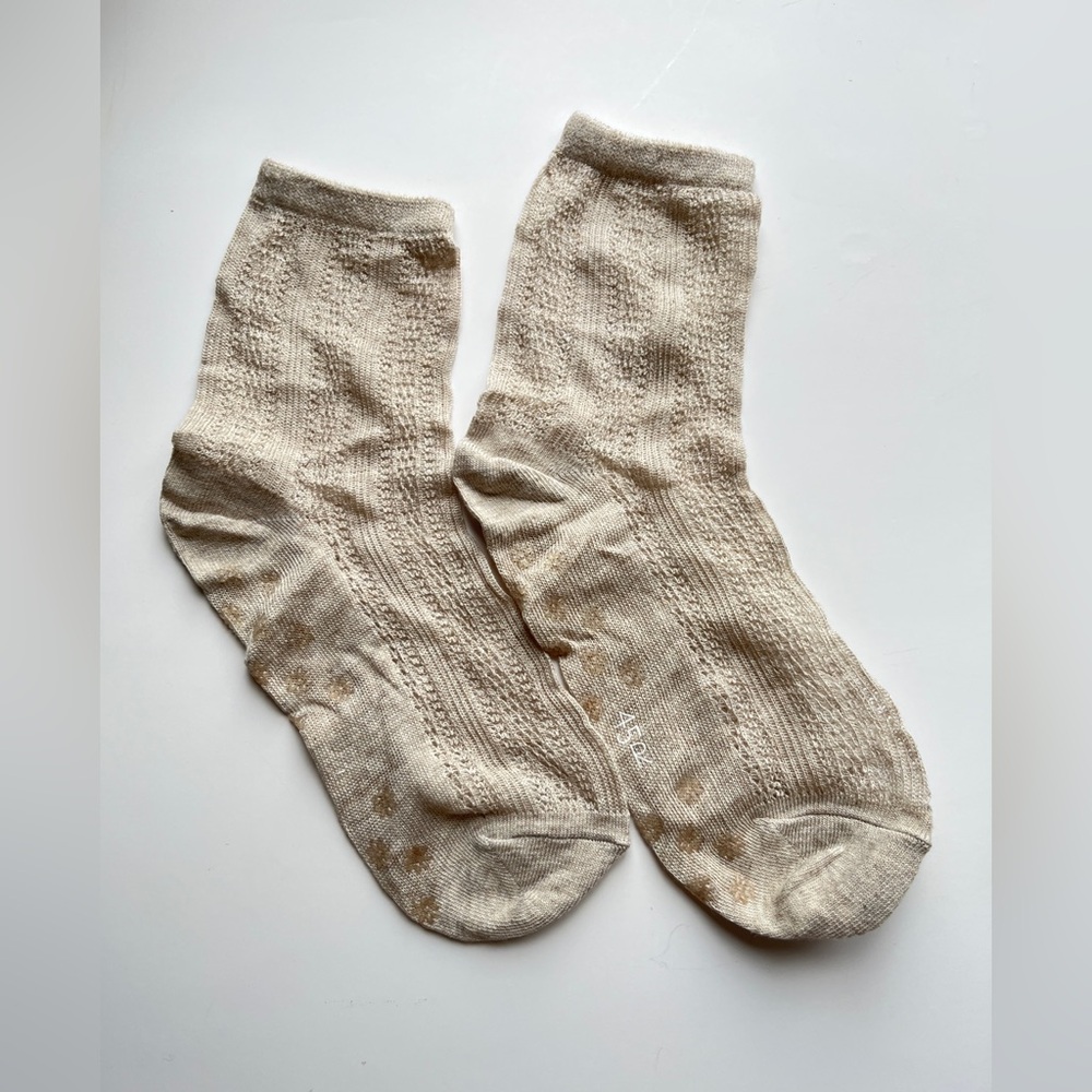 NWOT Japan brand 🇯🇵 45R socks